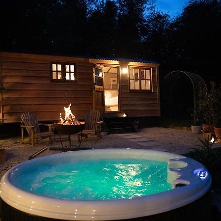Luxury, Rural Shepherds Hut With Hot Tub Nr Bath Bristol Exteriör bild